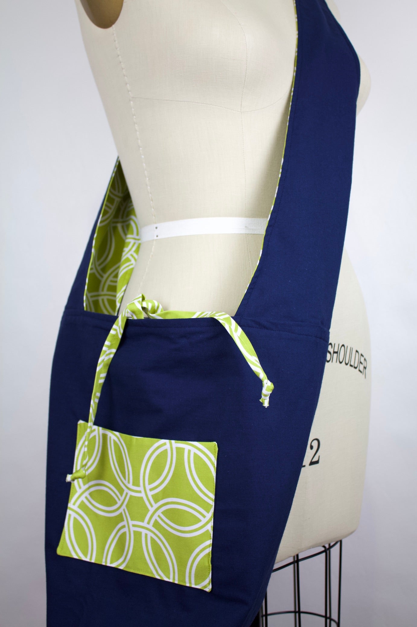 Reversible Crossbody Carryall Bag in Celery Green / Navy