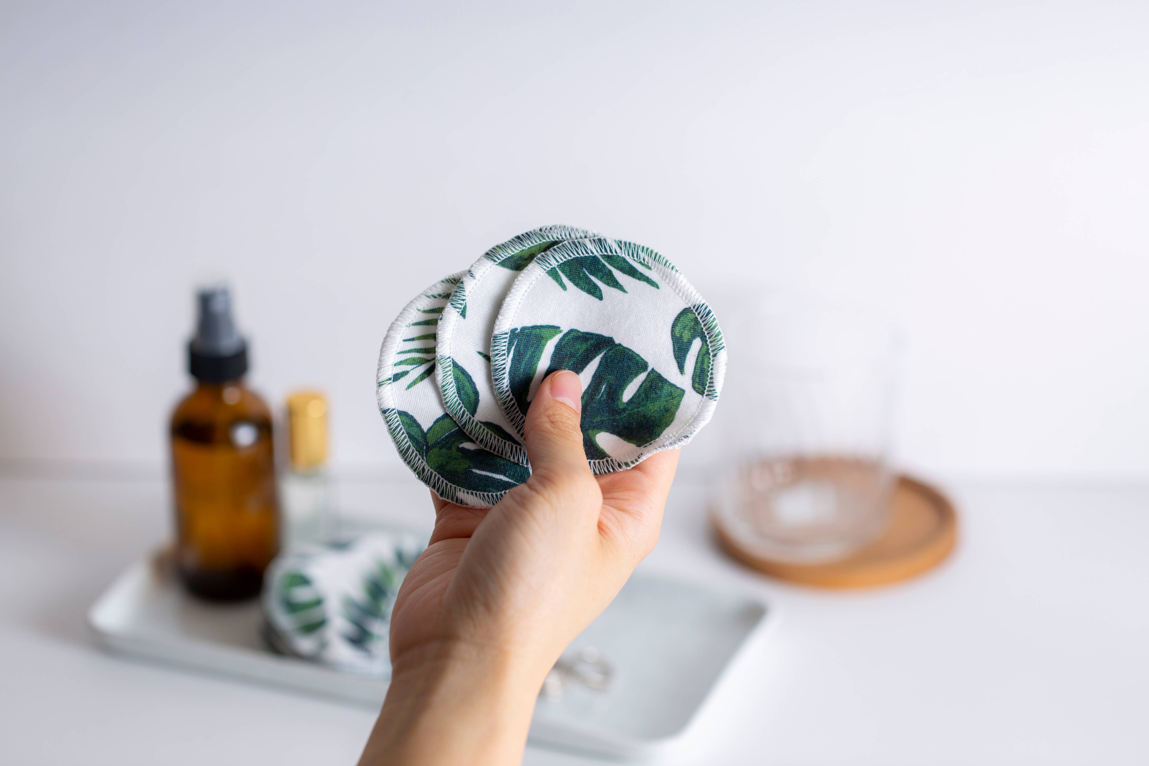 Cotton Facial Rounds | Set of 7 + Wash Bag | Leafy Monstera