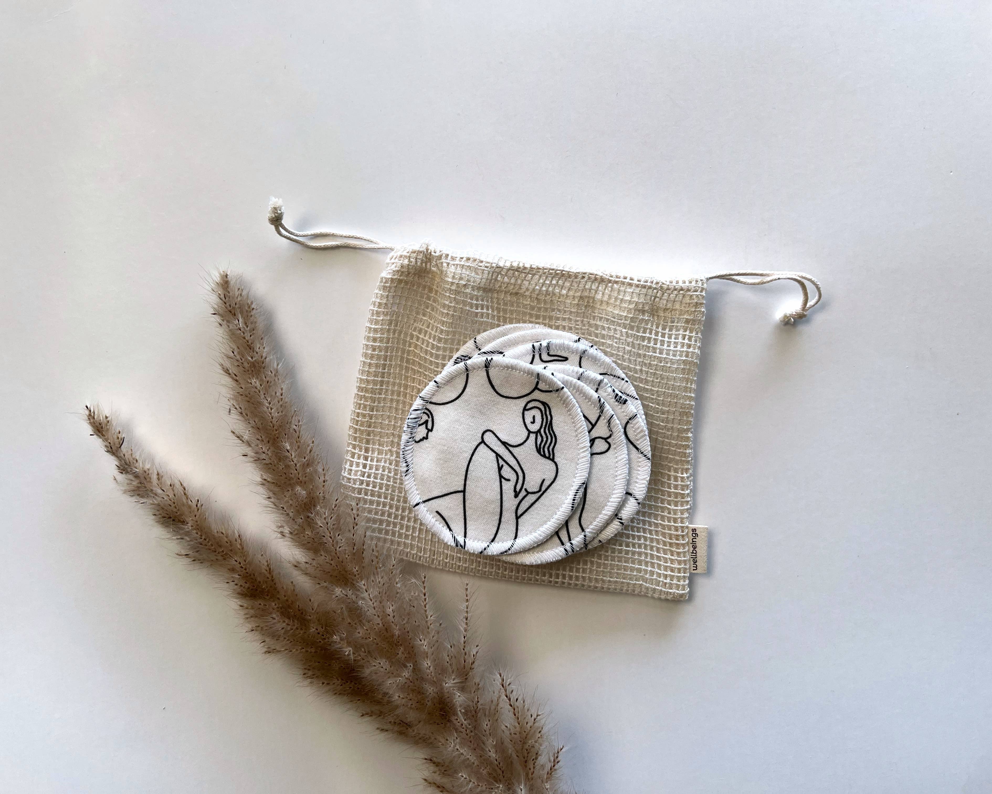 Cotton Facial Rounds | Set of 7 + Wash Bag | Line Figures