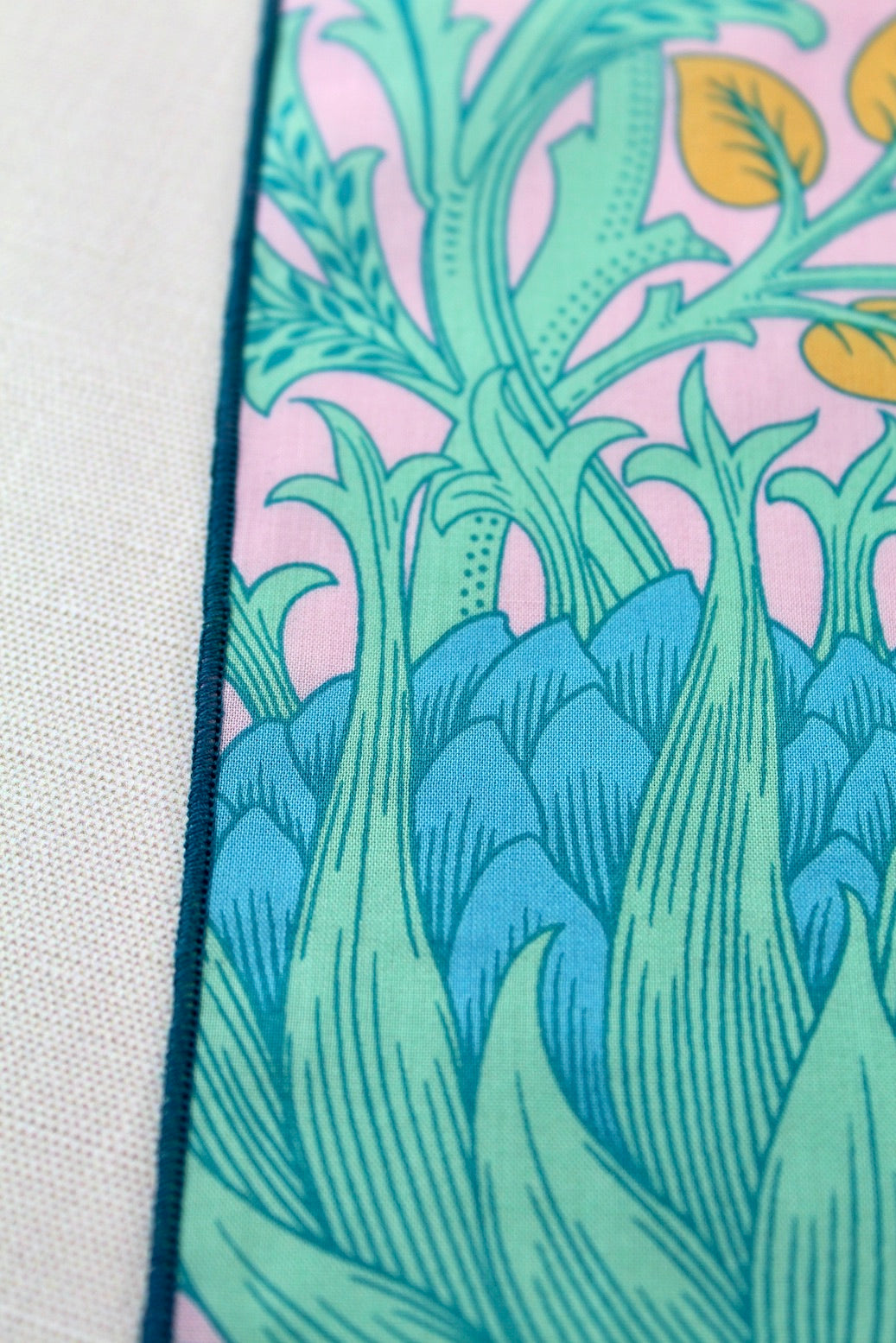 Artichoke Cotton Lawn Kerchief