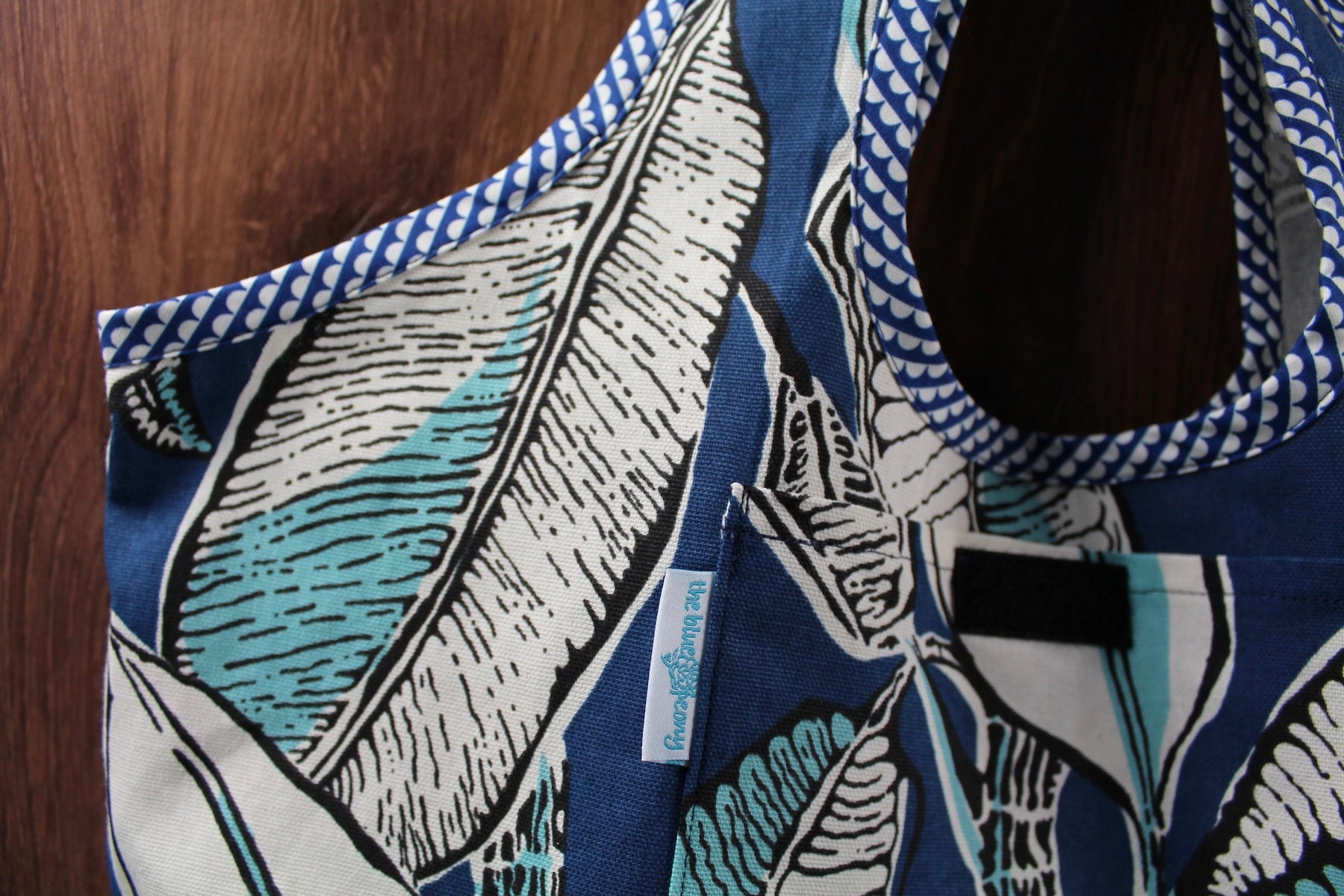 Blue Palm Folding Shopping Tote
