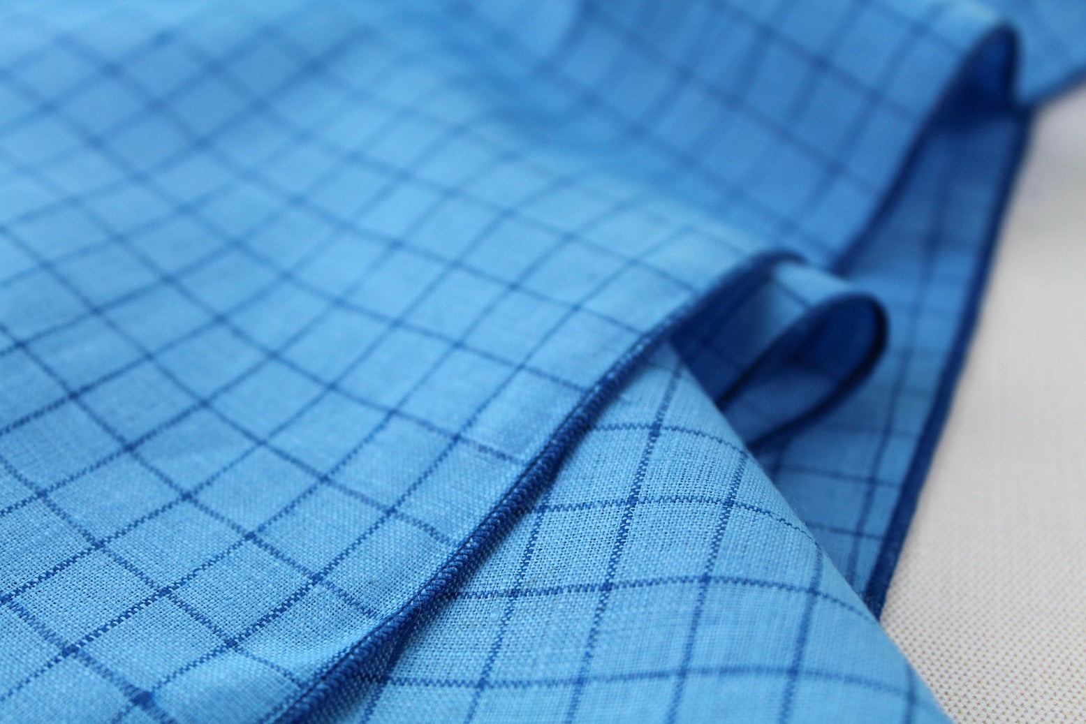 Windowpane Italian Linen Kerchief in Cornflower Blue