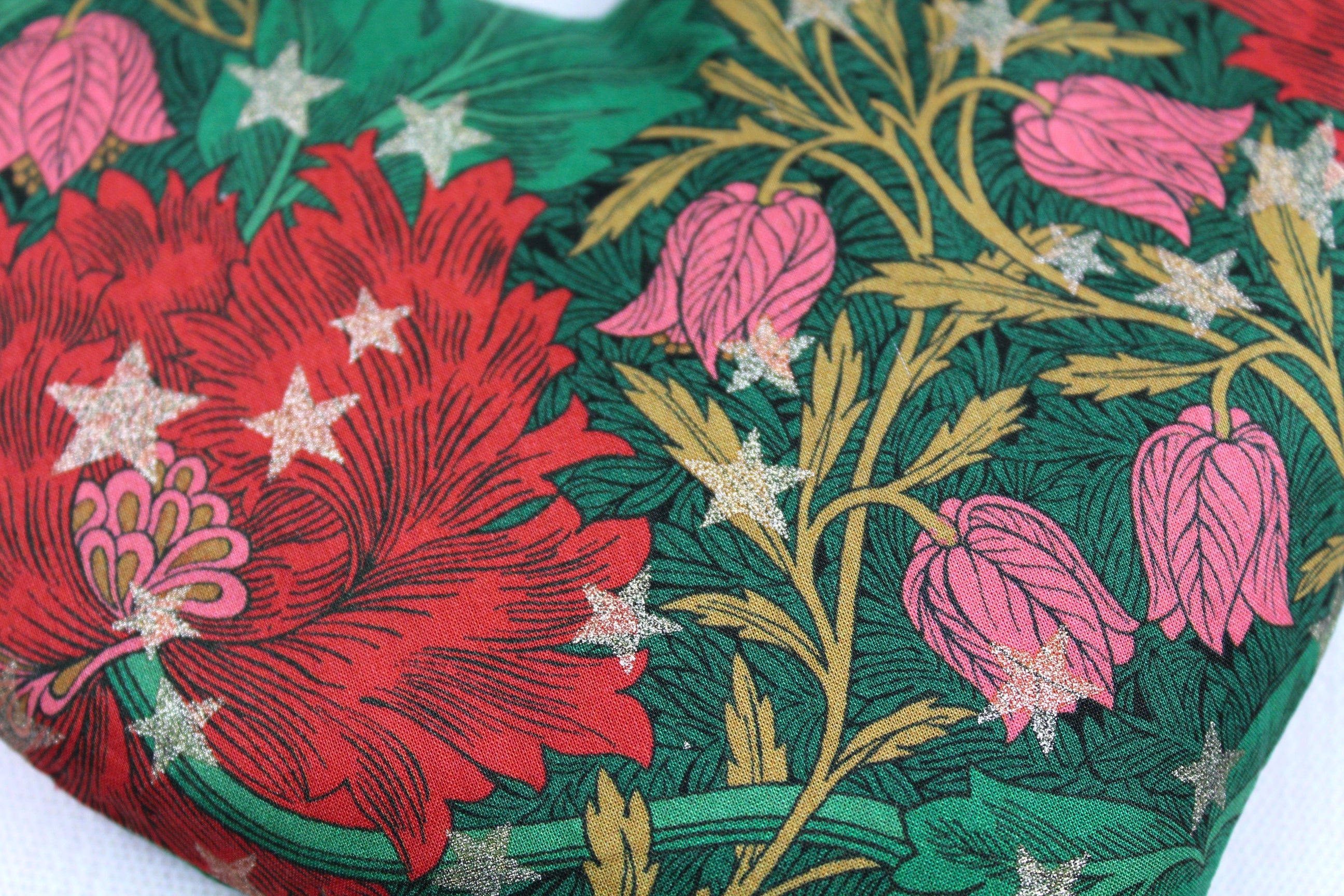 Liberty Tana Lawn Lavender Sachet in March Sparkle / Red