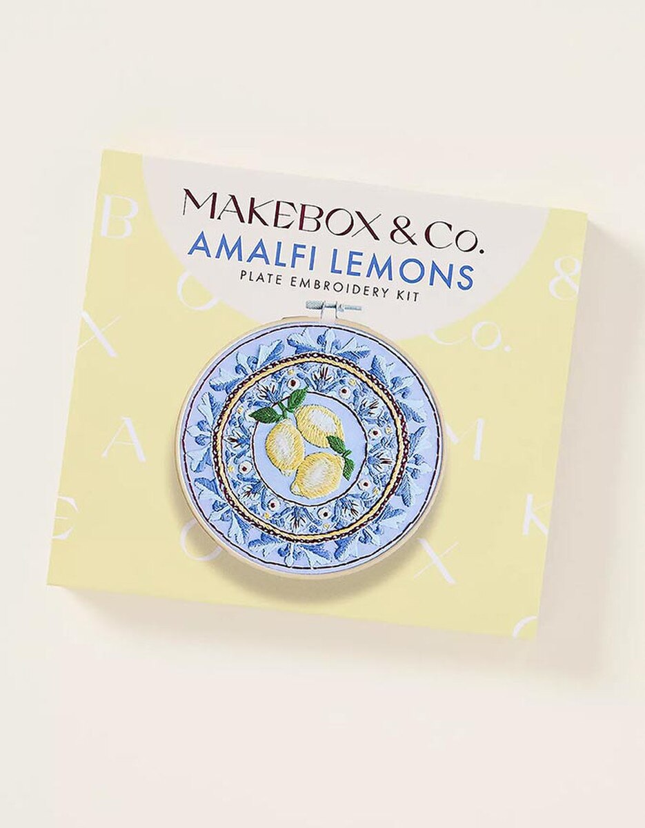 Amalfi Lemons Plate Embroidery Kit by Makebox & Co.