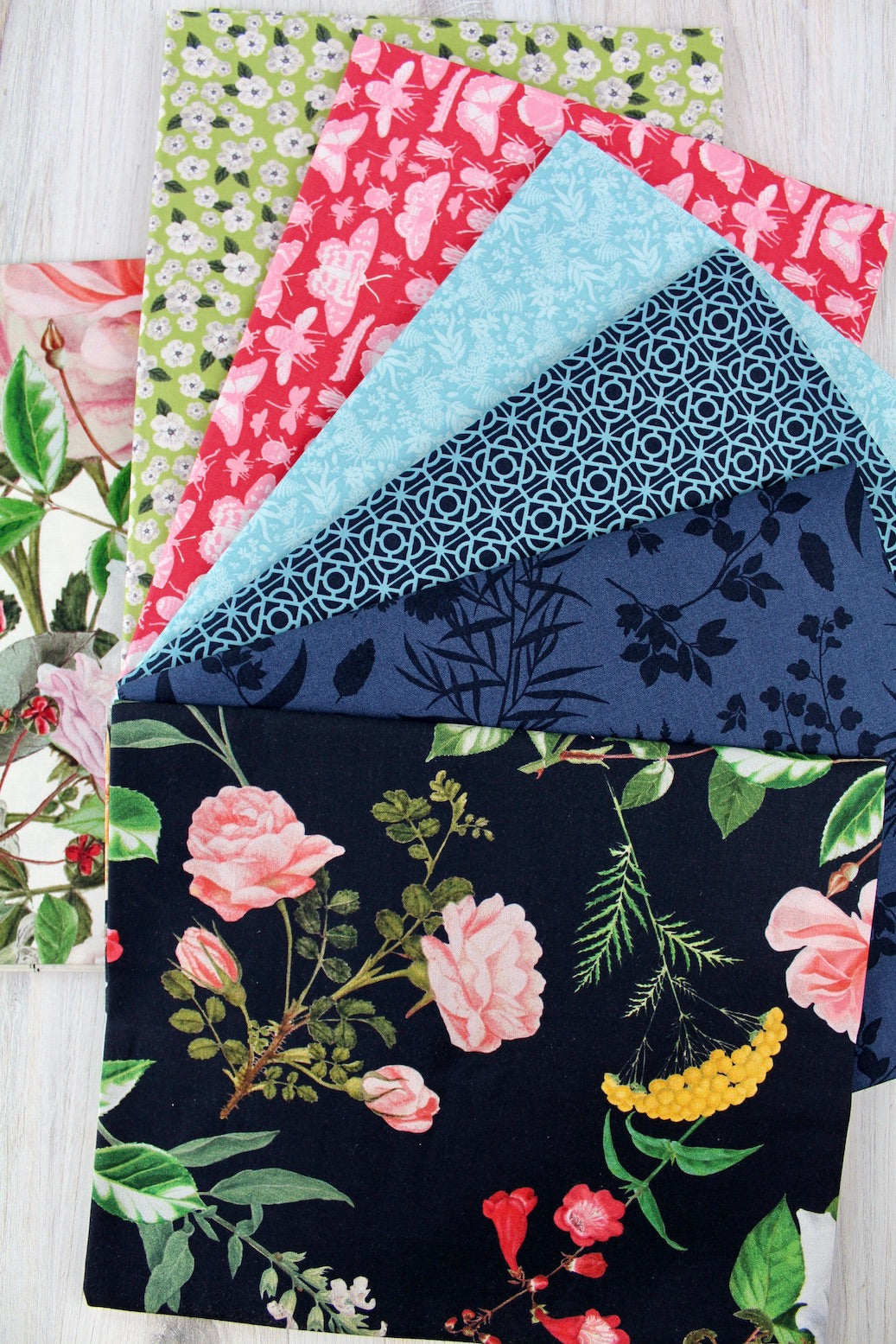 Floral Gardens 1yd Bundle in Midnight