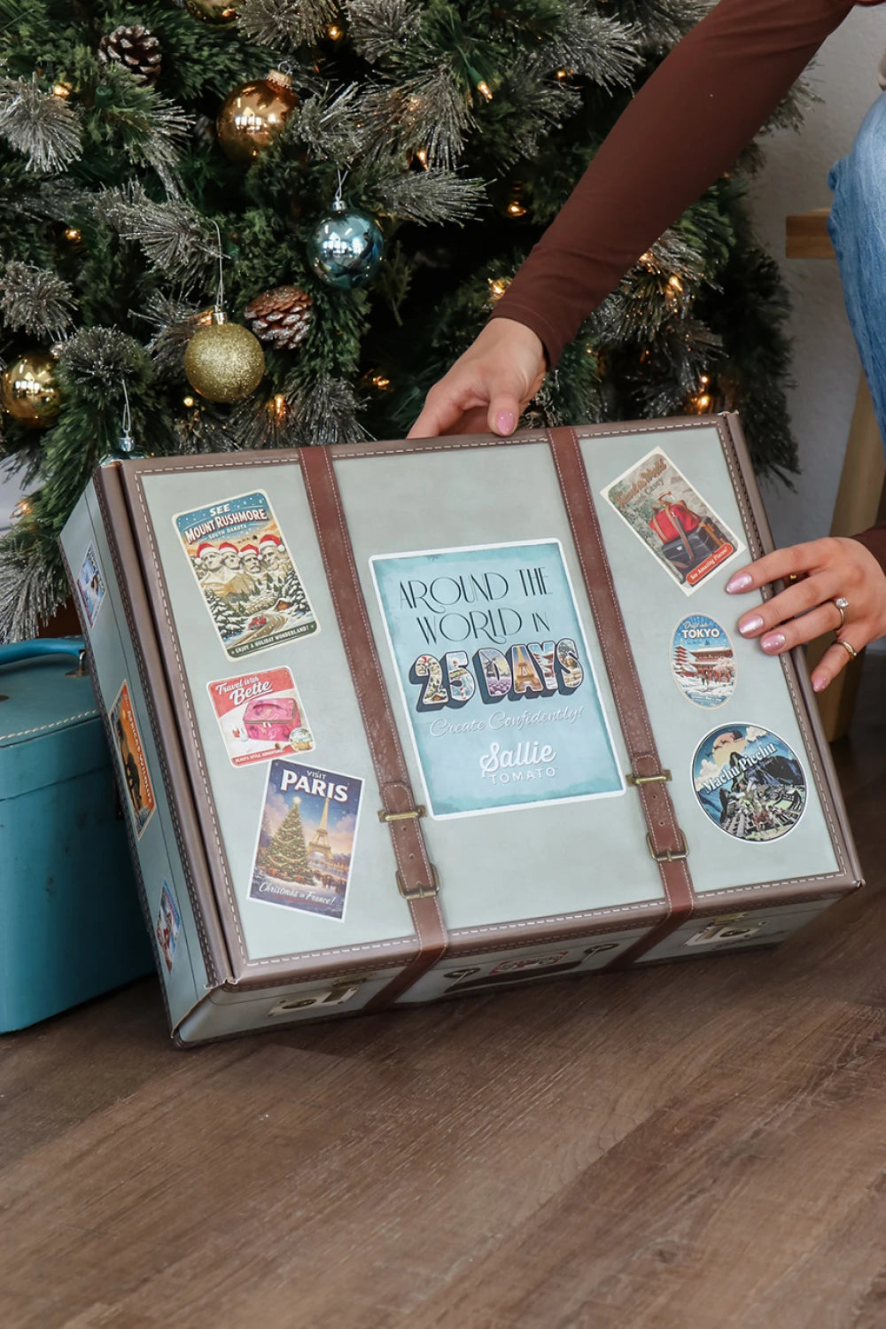 2026 Sallie Tomato Advent Box