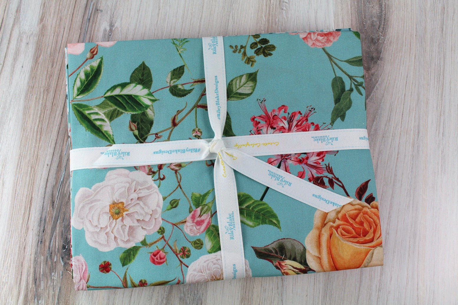 Floral Gardens 1yd Bundle in Sky