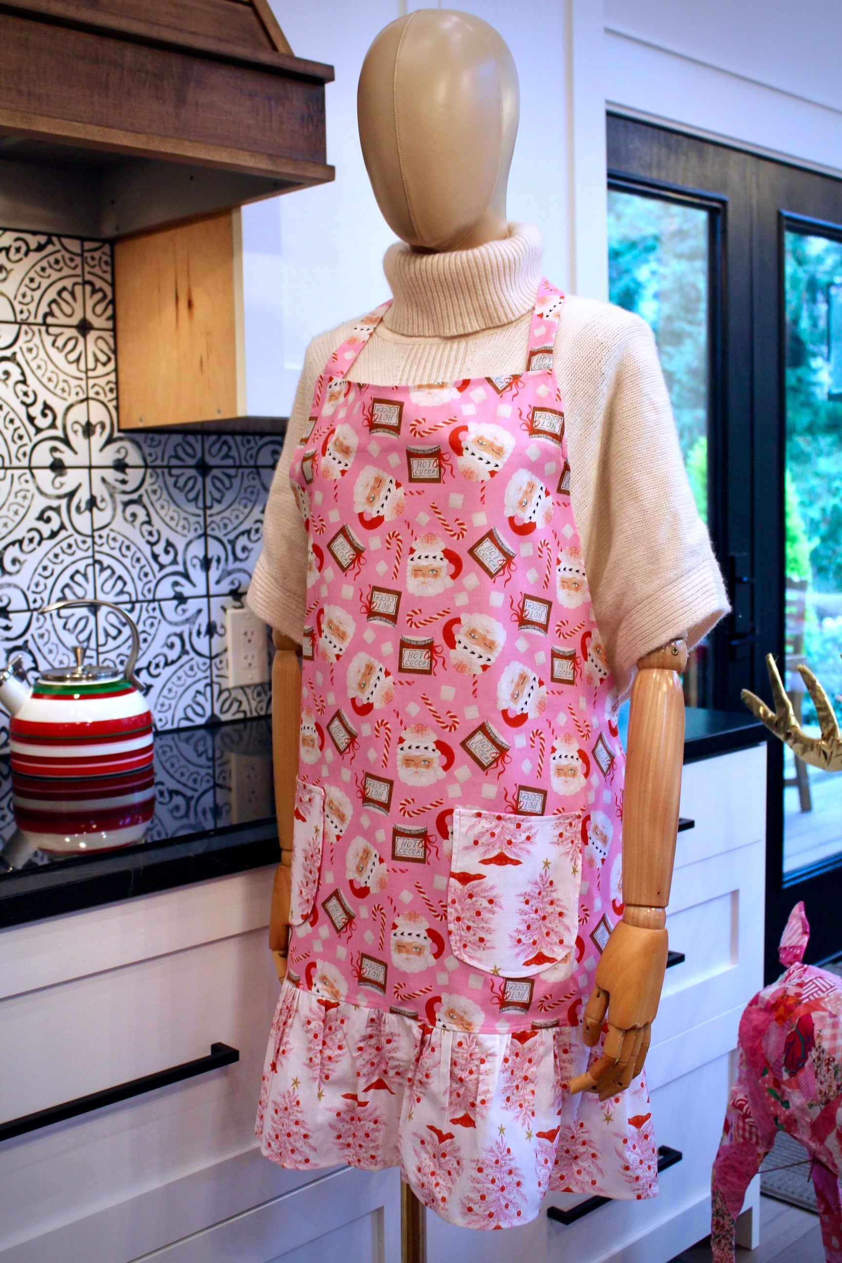 Vintage Santa Mug Ruffle Apron