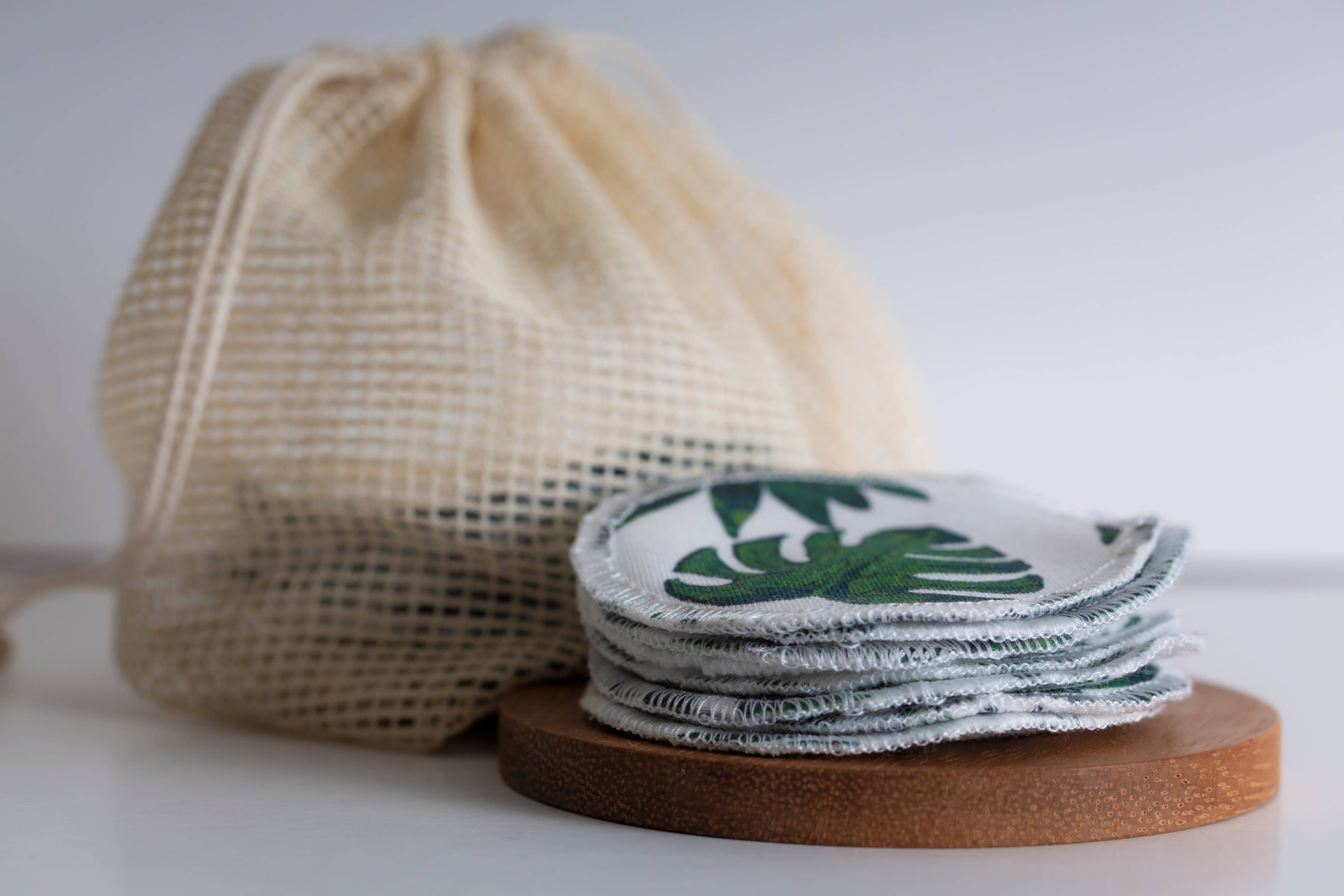 Cotton Facial Rounds | Set of 7 + Wash Bag | Leafy Monstera