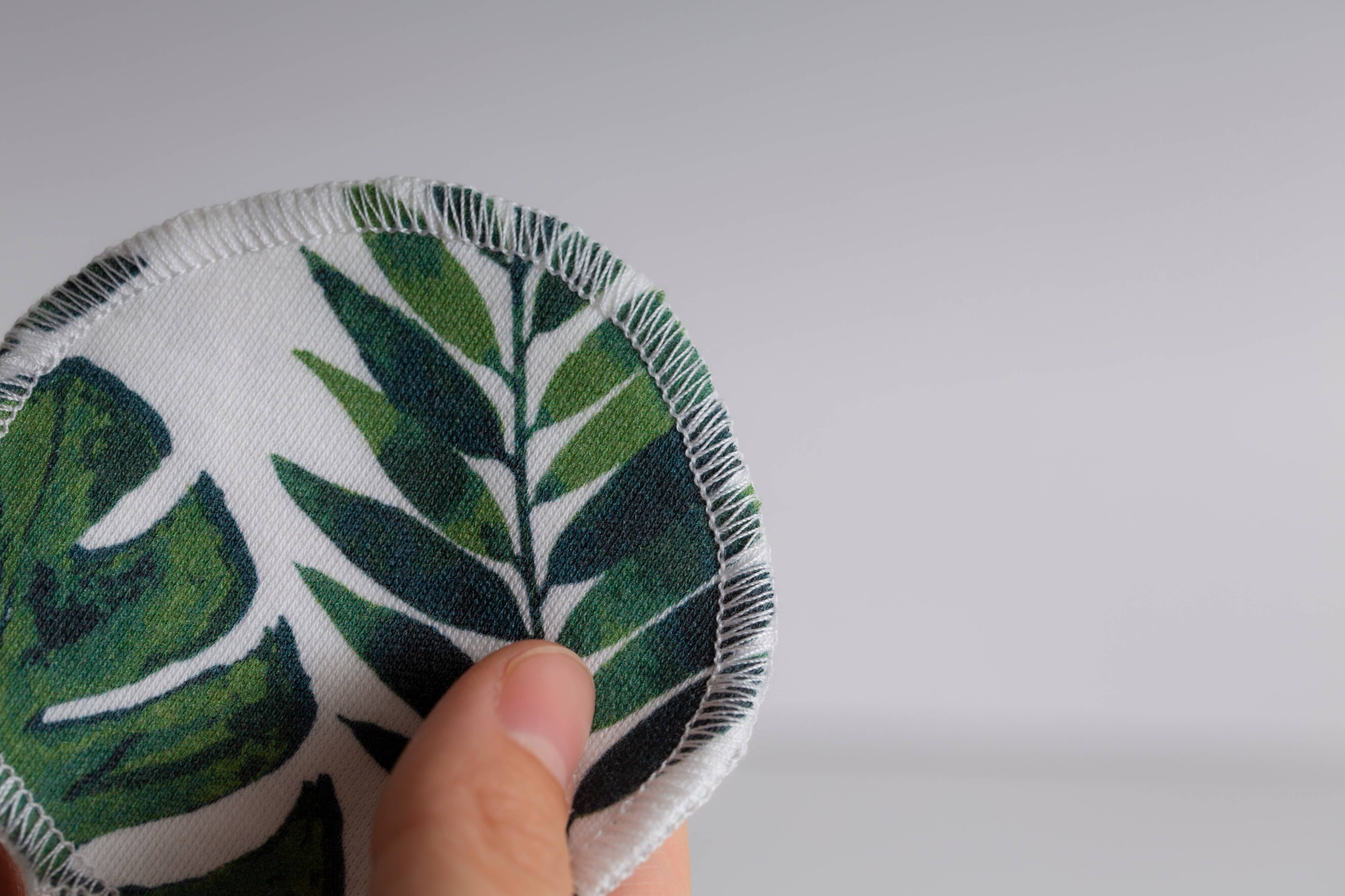 Cotton Facial Rounds | Set of 7 + Wash Bag | Leafy Monstera