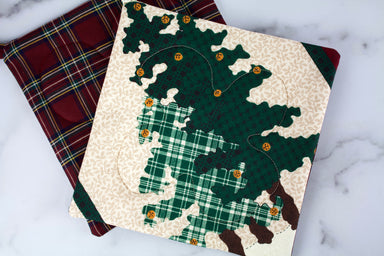 Country Christmas Potholder-The Blue Peony-Category_Pot Holder,Color_Green,Color_Maroon,Color_Red,Department_Kitchen,Pattern_Plaid,Size_Traditional (Square),Theme_Christmas,Theme_Winter