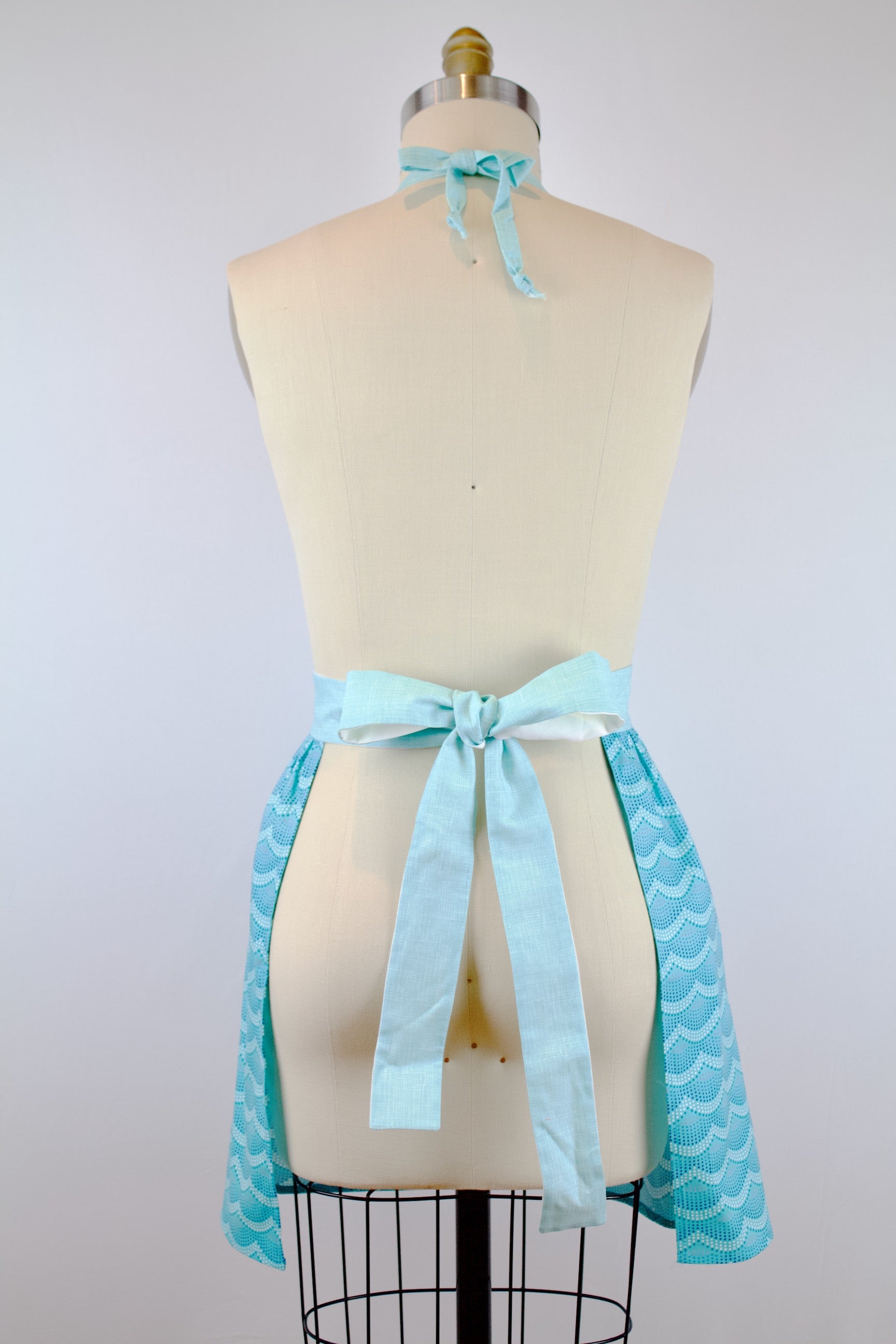 Into The Deep Vienna Style Apron-The Blue Peony-Age Group_Adult,Apron Style_Vintage Feminine,Category_Apron,Color_Blue,Color_Teal,Department_Kitchen,Material_Cotton,Theme_Animal,Theme_Water Life