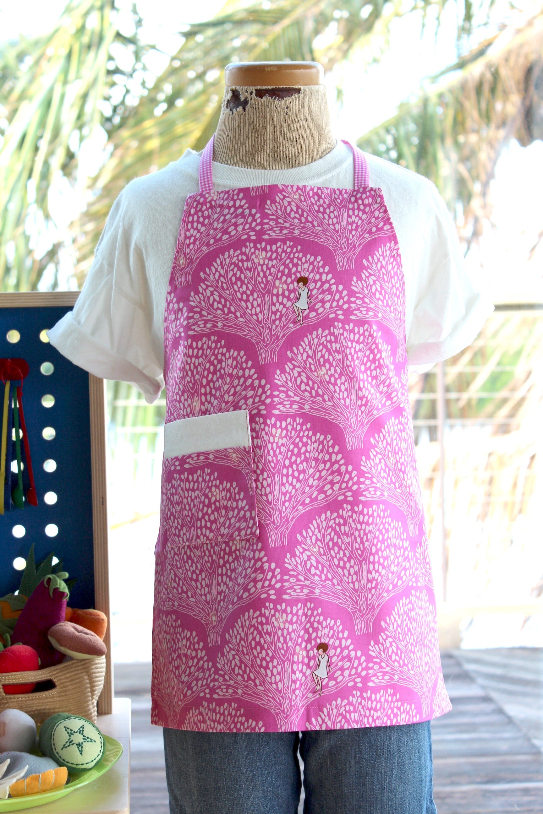 Wander Kid's Apron-The Blue Peony-Age Group_Kids,Category_Apron,Color_Pink,Department_Kitchen,Gender_Girls,Material_Cotton,Size_Medium (ages 6-11),Size_Small (ages up to 5)